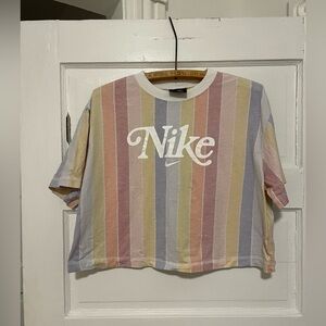 NIKE TOP
